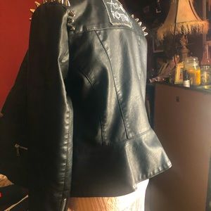 Small black leather Baccini studded jacket